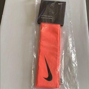 Nike Tennis Head Tie